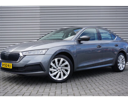 Škoda Octavia 225PK PHEV Business AUTOM. | CAMERA | ADAPT. CRUISE | CARPLAY | 2022 | Auto Aaltink