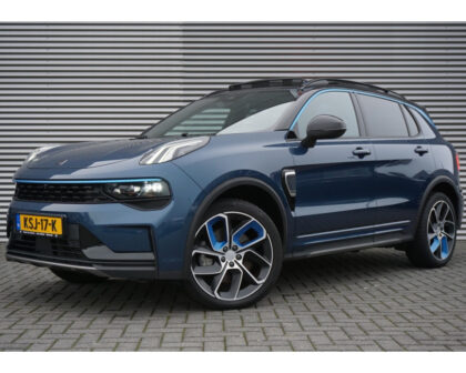 Lynk & Co 01 262 PHEV AUTOMAAT | 1.800KG TREKGEWICHT | ZWARTE HEMEL | 2023 | Auto Aaltink