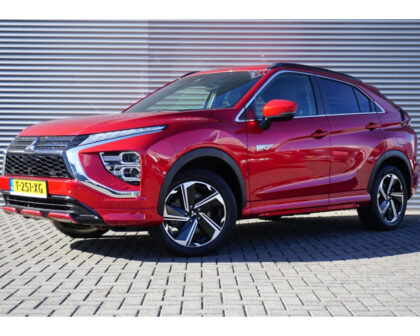 Mitsubishi Eclipse Cross 188PK PHEV Executive AUTOM | TREKHAAK | ALLSEASONS | CAMERA | 2022 | Auto Aaltink